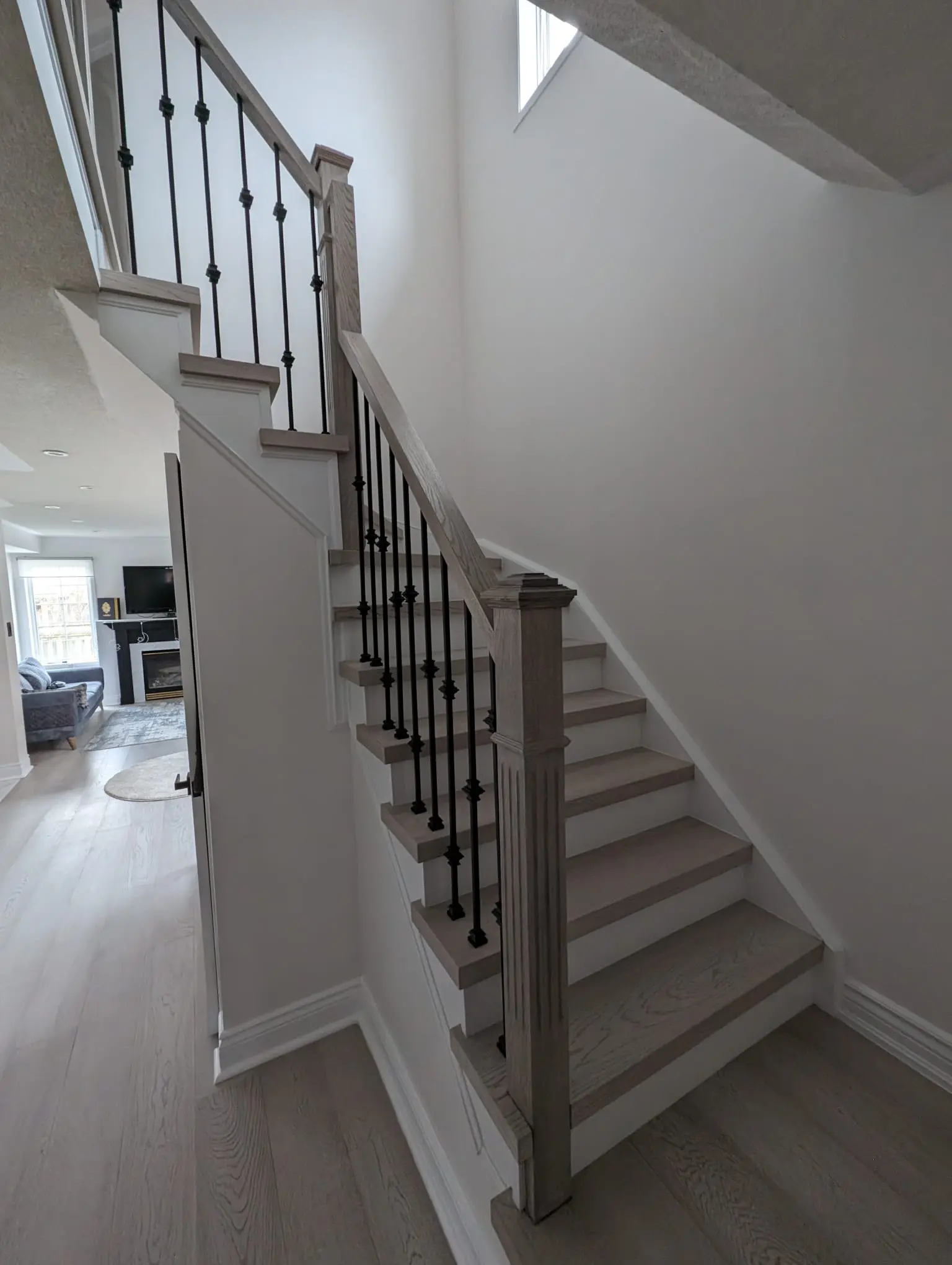 Custom Stair House gallery photo 13