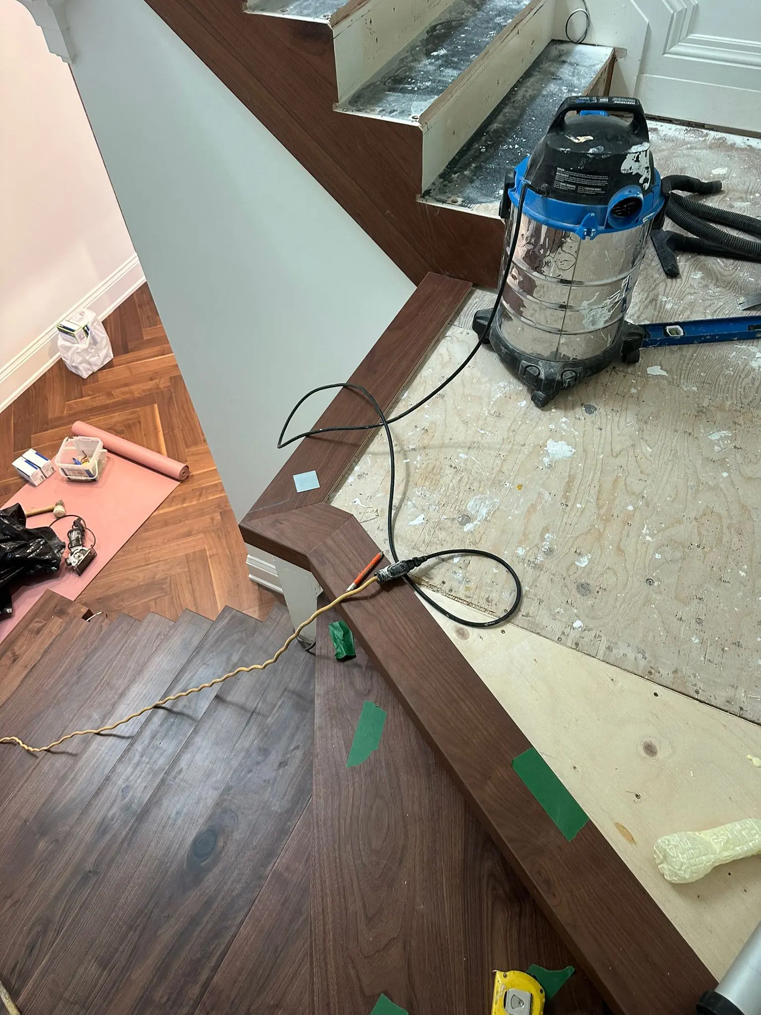 Custom Stair House gallery photo 18