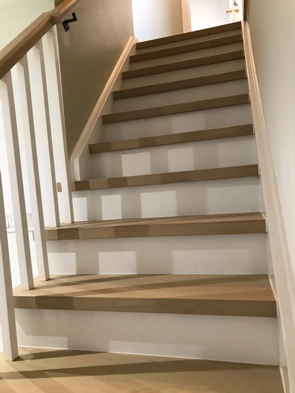 Custom Stair House gallery photo 38