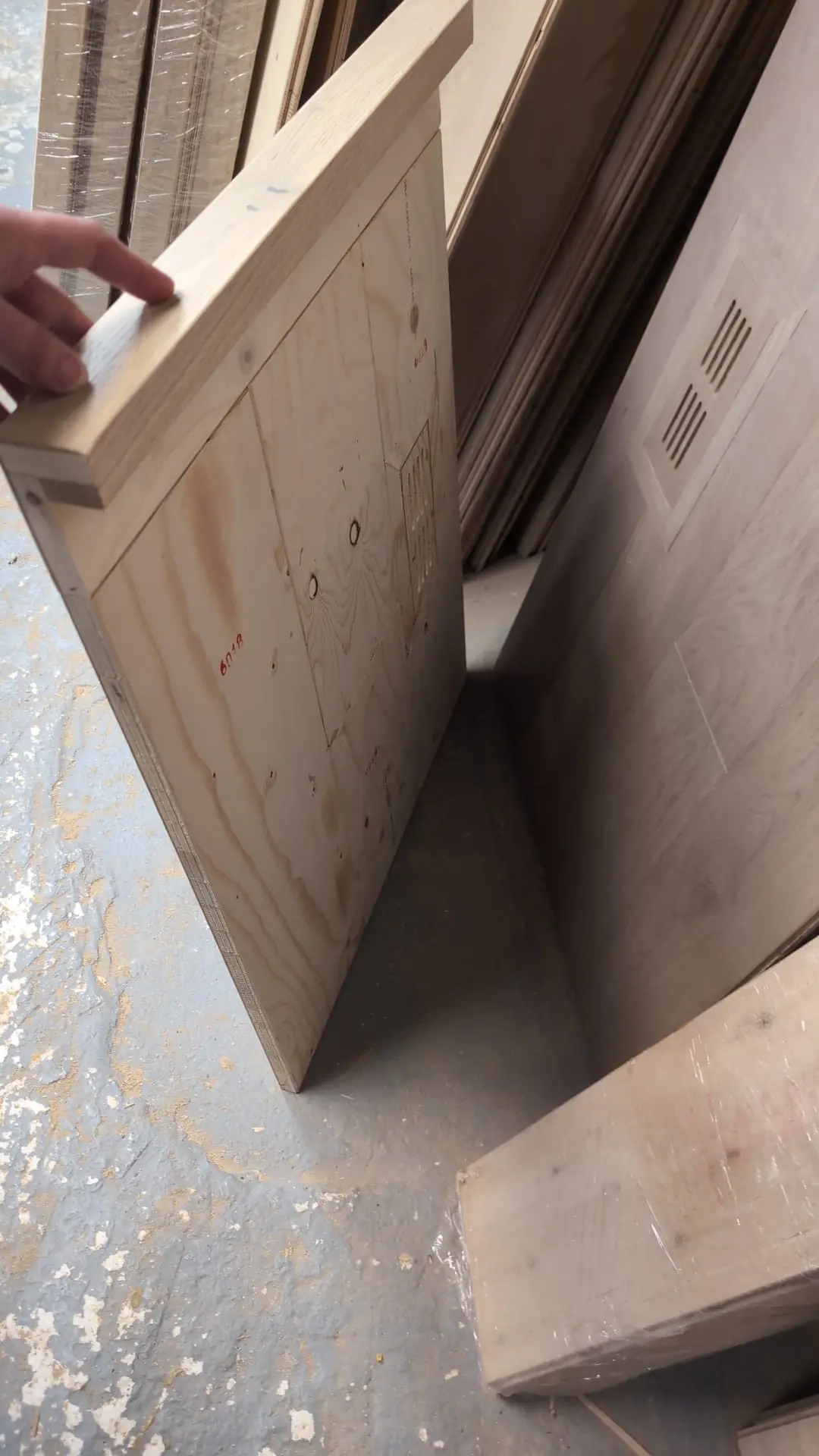 Flooring store display photo 16