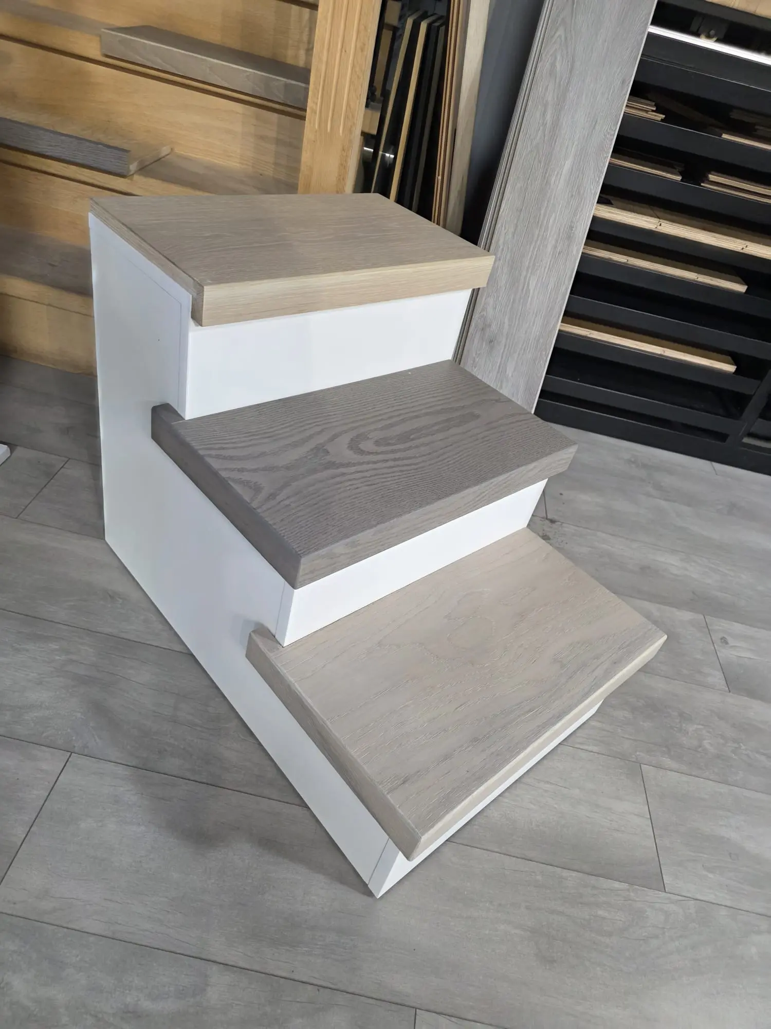 Flooring store display photo 7
